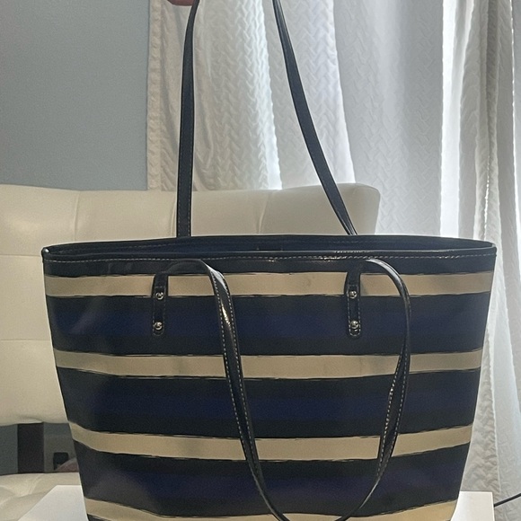 Nine West Bag Blue w/Cream and Black Striped Nautical Shoulder.Color blue inside - Picture 2 of 8